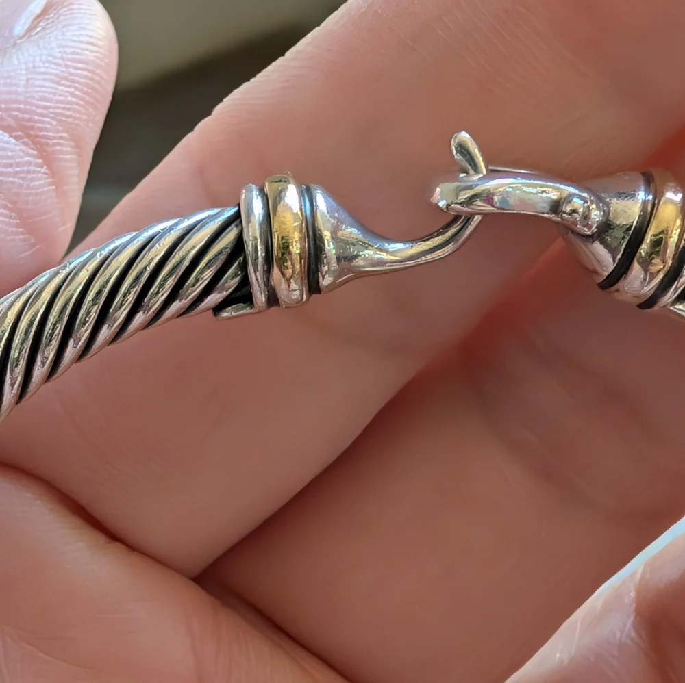 David Yurman Buckle Bracelet - Picture 4 of 7